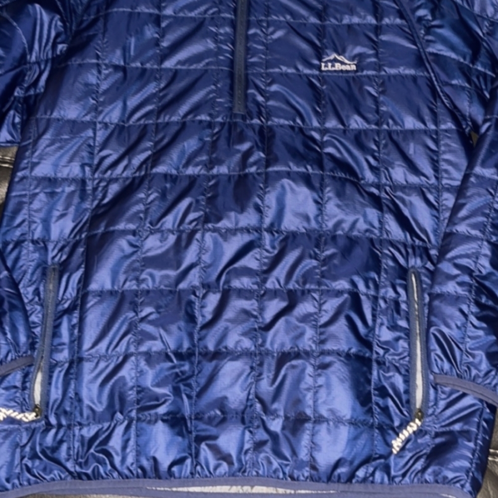 LL Bean slim puffy pullover coat
